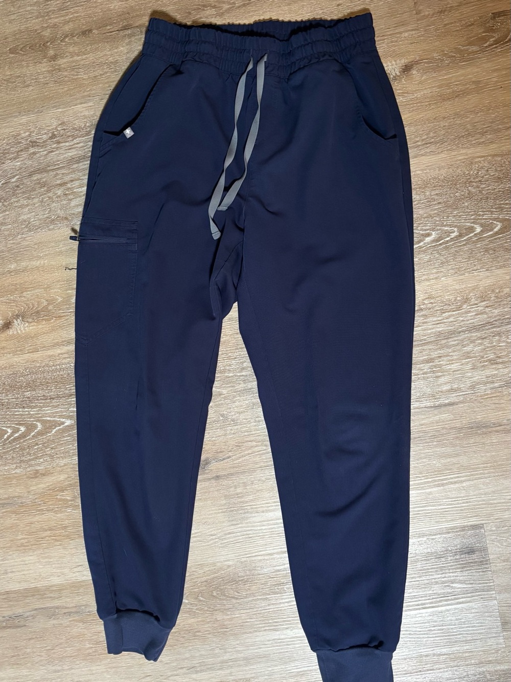 Figs Zamora Jogger Scrubs in Navy